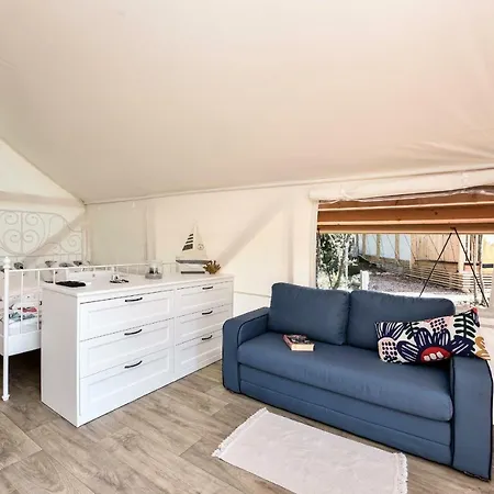 Glamping Ugljan Ζαντάρ